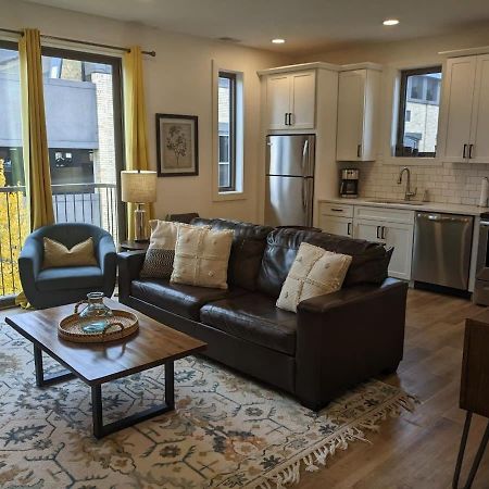 Downtown Traverse City Capri Condo 316 Buitenkant foto
