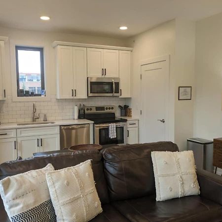 Downtown Traverse City Capri Condo 316 Buitenkant foto