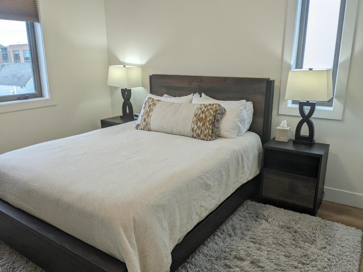 Downtown Traverse City Capri Condo 316 Buitenkant foto